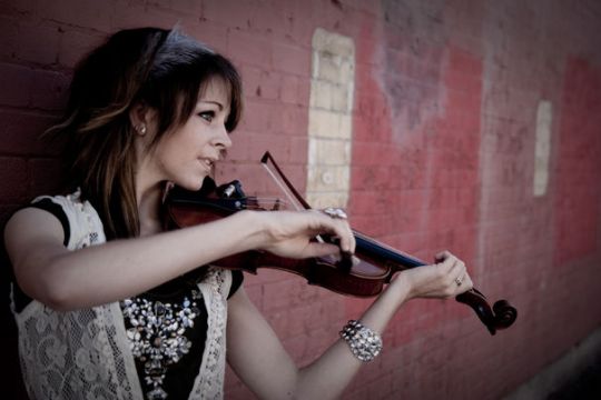 Lindsey-Stirling-2013_Eric Ryan Anderson